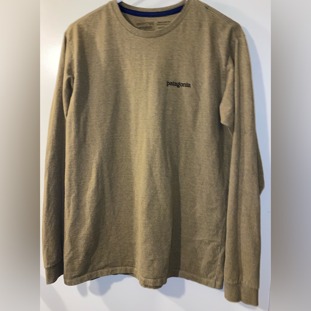 Patagonia P-6 logo Men's Brown long sleeve t-shirt. 100% Cotton Blend